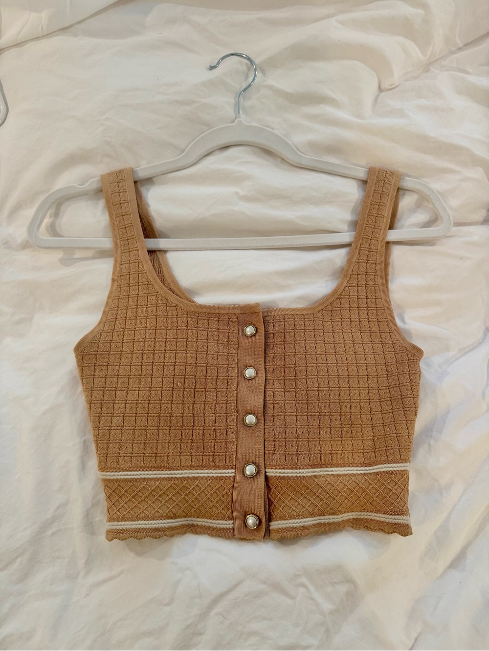 Aritzia Babaton Cropped Knit Tank Top Pearl Button Blush Tan